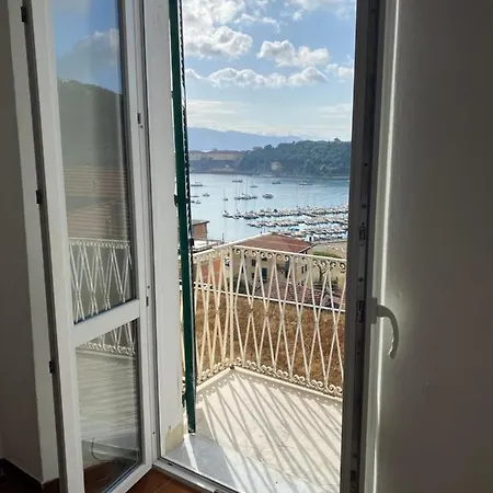 Casa * Le Grazie (Liguria)