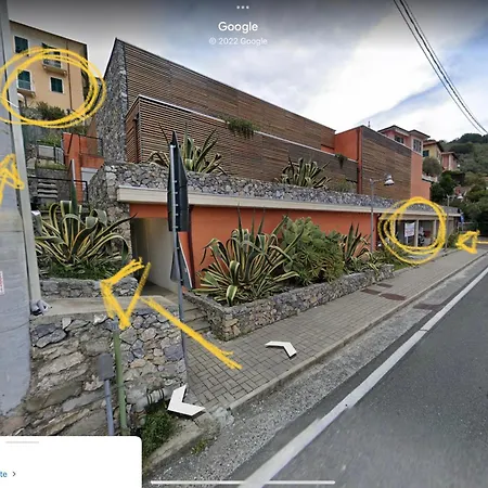 Casa *